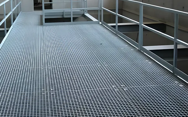 Grating mezzanine floor decking